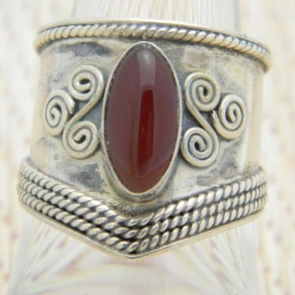Red Almandine Stone Shield Band Silver Tone Ring - Picture 1 of 5